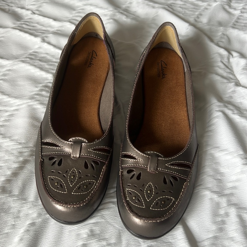 Clarks Bendables flat slip on loafers